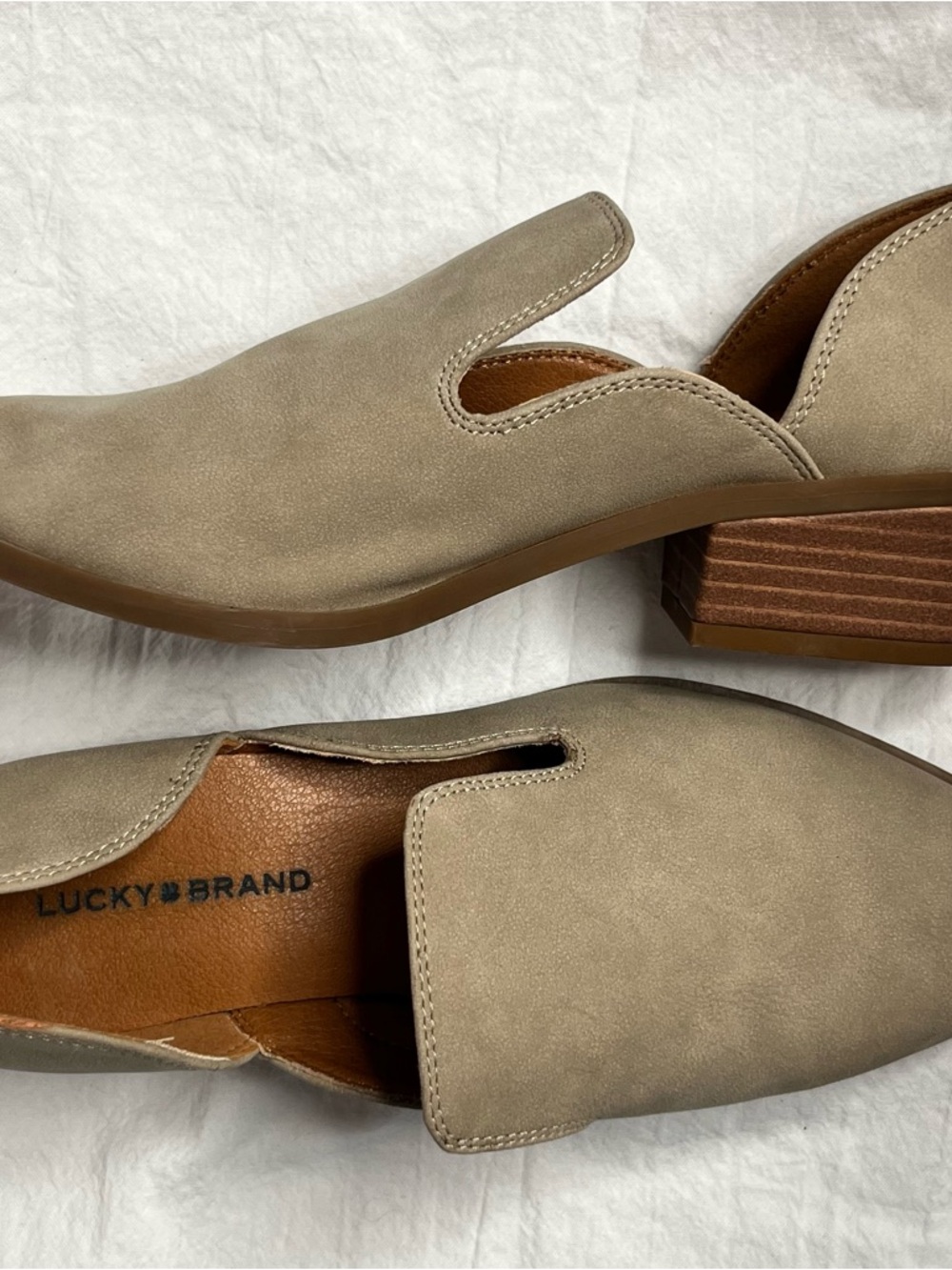 Lucky Brand Mizina Slip-On Shooties Taupe / Beige Block Heel Size 6 - Picture 9 of 13